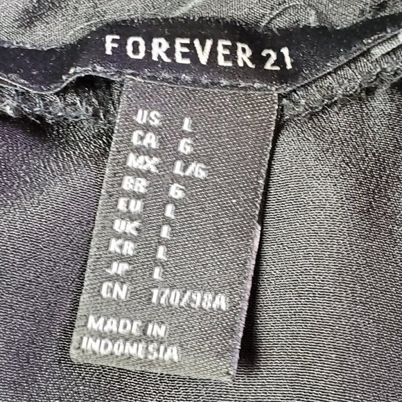 LBD with Lace Top and Open Back - Picture 6 of 10